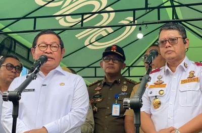 Jalan Ambles di Pulogadung Segera Diperbaiki, Warga Senang