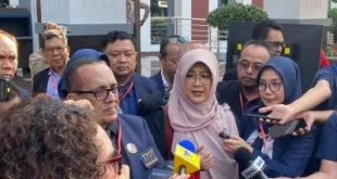 Jalani Sidang Perdana Kasus Ijazah Jokowi Dokter Tifa Didampingi 25 Advokat, Simbol Perlindungan Hukum
