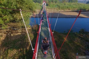 Jembatan Gantung Garuda Membangun Persatuan di Pekalongan