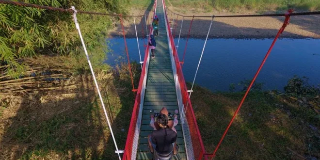 Jembatan Gantung Garuda Membangun Persatuan di Pekalongan