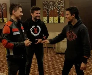 Jorge Lorenzo Ngaku Mustahil Curi Ilmu Nikung Kiri Marc Marquez di Dunia Balap Motor