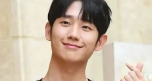 Jung Hae In Berubah dari Petinju ke Sosok Misterius dalam Netflix Still Such a Sweet Love