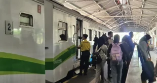 KAI Commuter Area VIII Surabaya: Tantangan dan Kesuksesan dalam Melayani 8,5 Juta Penumpang Semester I 2026