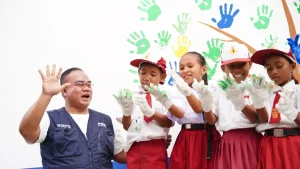 Kala Anak Nasabah PNM Mekaar Berkata Orang Tua Saya Berjuang di Sawah Saya Berjuang di Sekolah