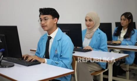 Kampus Swasta yang Sediakan Beasiswa: 5 Pilihan Favorit Calon Mahasiswa