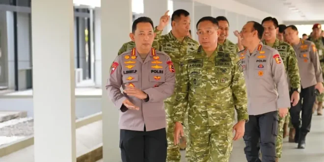 Kapolri dan Jajaran Kunjungi Mabes TNI, Meningkatkan Silaturahmi dan Koordinasi