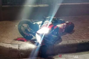 Kecelakaan Maut di Meruya Utara Jakbar Tewaskan Seorang Pemotor: Kasus Kecelakaan Tunggal