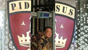 Kejagung Bantah Eks Jampidsus Febrie Umrah: Masih Berada di Indonesia