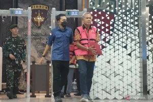 Kejagung Tetapkan Tiga Tersangka Korupsi Tambang Tanah Jarang, Terlibat Pejabat Bea Cukai