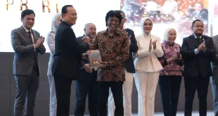 Kepastian Hukum sebagai Indikator Tegaknya Keadilan bagi Masyarakat