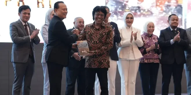 Kepastian Hukum sebagai Indikator Tegaknya Keadilan bagi Masyarakat