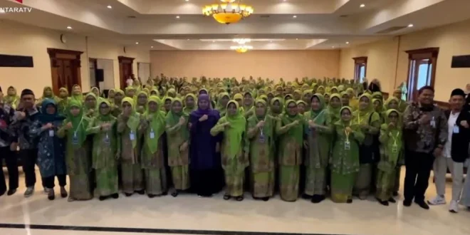 Khofifah Ajak Muslimat NU Menghadirkan Dakwah Digital