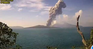 Klarifikasi Penting: Hoax Video Gunung Anak Krakatau Meletus Malam Hari Terungkap