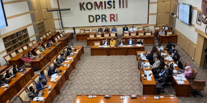 Komisi I DPR Siap Libatkan Masyarakat dalam RUU KKS untuk Transparansi dan Partisipasi