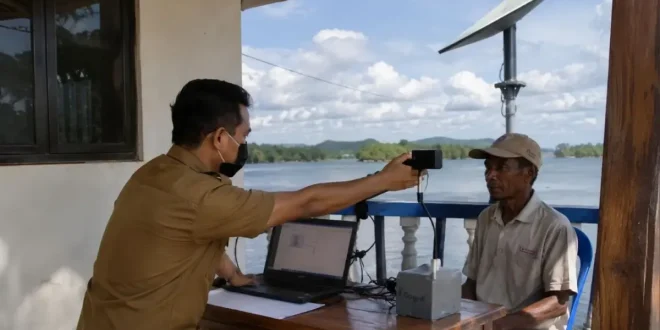 Konektivitas Satelit Jadi Andalan Perluas Layanan Dukcapil ke Daerah Terpencil, Meningkatkan Akses Kependudukan