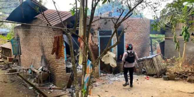 Konflik di Flores Timur: 3 Warga Tewas dan 20 Rumah Rusak, Kemensos Turun Tangan