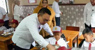 KSP Dudung Tinjau MBG di Purwakarta Pascalibur Sekolah: Upaya Meningkatkan Kualitas Pendidikan