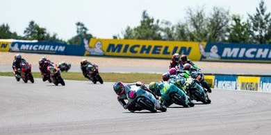 Lebih bagus dari Veda saat start GP Belanda, getir Adrian Fernandez beri keuntungan pembalap Malaysia usai dihukum