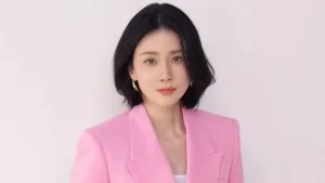Lee Bo Young Pertimbangkan Comeback Lewat Drama Divorce Investigator Hong Mal Geum: Persiapan untuk Peran Baru