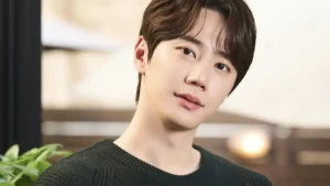 Lee Jun Young Dikabarkan Mulai Wajib Militer, Mengundurkan Diri dari Proyek yang Siap Tayang