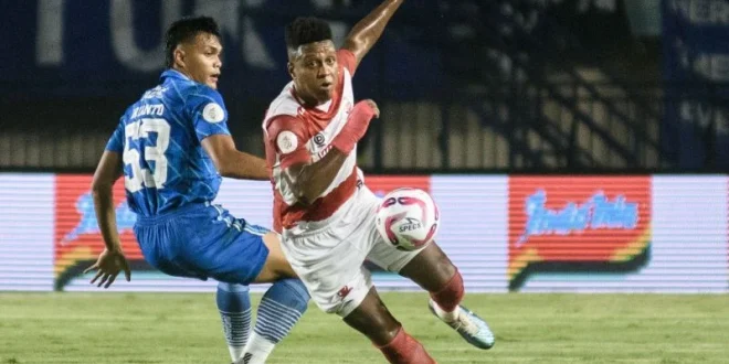 Madura United Bawa Pulang Gelandang Hugo Gomes untuk Menguatkan Tim
