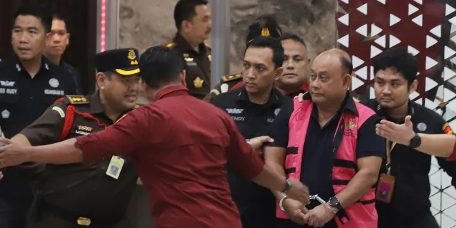 Mahfud MD Kritik BGN: Penempatan TNI-Polri Aktif Dinilai Melanggar Undang-Undang