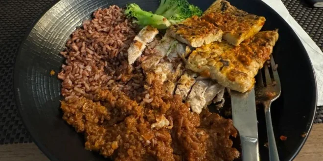 Manfaat Luar Biasa dari Kandungan Gizi dalam Nasi Merah yang Bermanfaat bagi Tubuh
