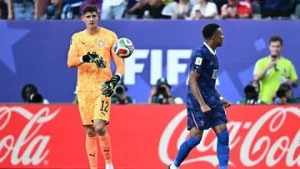 Mbappe Ditimpuk Bola, Ikon Piala Dunia 2026 Dibuang dari Lapangan