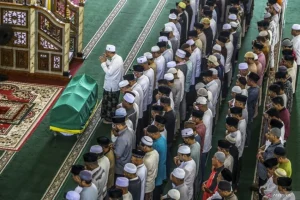 Mengenal Lebih Dalam Salat Jenazah Pahala dan Keutamaan 2 Qirath Beserta Bacaan Niat Lengkap