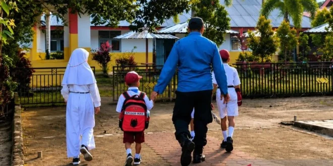 Menguatkan Peran Ayah dalam Membentuk Generasi Muda dengan Pela Gandong