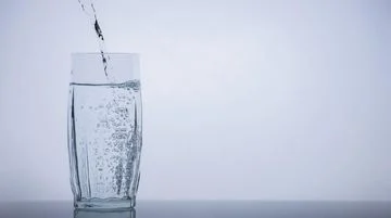 Mengurangi Kelelahan Otak dengan Air Bersoda: Apakah Benar?