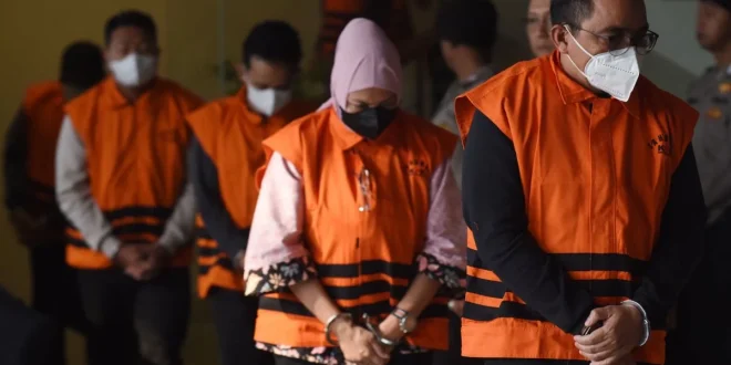 Menhut Raja Juli Lapor Gratifikasi Usai OTT KPK, Kasus Suhardiman Amby Terkuak