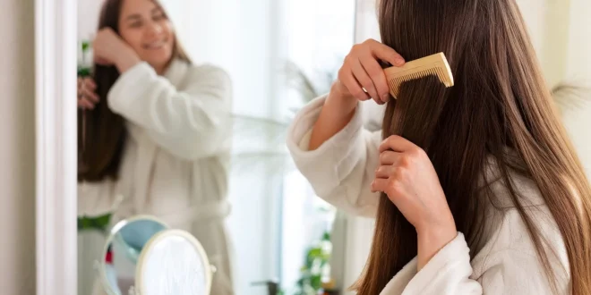 Menyisir Rambut Sebelum Tidur: 5 Manfaat yang Perlu Diketahui