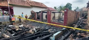 Misteri Pembakaran: Ayu Lestari Bakar Rumah Mertua, Uang Rp 30 Juta Ludes