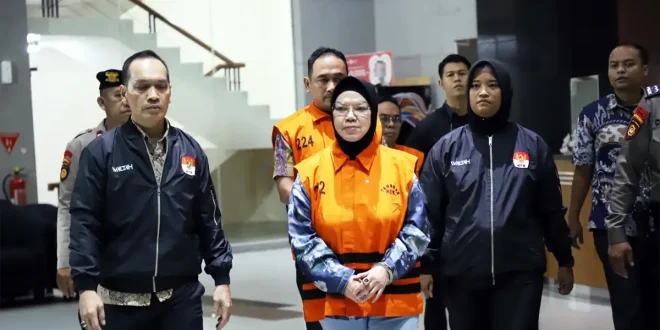 Modus Pemerasan Bupati Sukoharjo Etik Suryani: Menipu Rakyat dengan Pungutan Tak Berujung