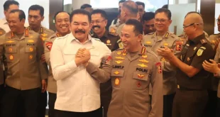 Momen Unik Salam Komando Antara Jaksa Agung dan Kapolri: Harmoni Silaturahmi