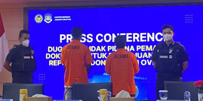 Motif 10 WNA Pakai Dokumen Palsu untuk Tinggal di Indonesia: Agenda Tersembunyi