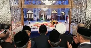 Muzani Sugiono dan Gus Yahya Mengunjungi Makam Ayatollah Khamenei: Perwakilan RI Beri Takziah