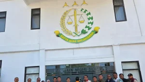 OJK Limpahkan Berkas Tersangka Kasus Dugaan Pidana PT BPR SAWA ke Kejari Sidoarjo