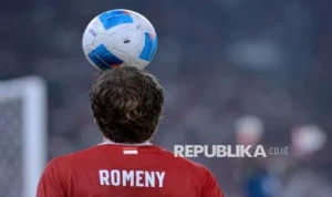 Ole Romeny dan Justin Hubner Bela Fortuna Sittard dalam Laga Uji Coba Lawan Olympiacos: Menjajal Kemampuan di Pramusim