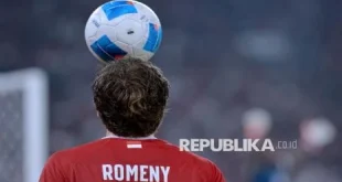 Ole Romeny dan Justin Hubner Bela Fortuna Sittard dalam Laga Uji Coba Lawan Olympiacos: Menjajal Kemampuan di Pramusim