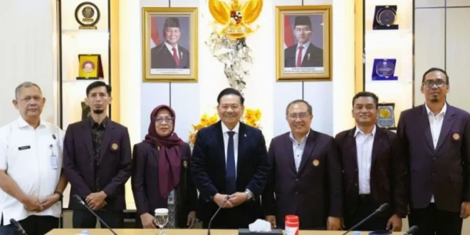 Otto Hasibuan: Aturan Organisasi Profesi Harus Beri Kepastian Hukum untuk Masyarakat