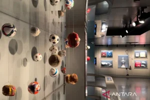 Pameran FIFA di Miami Tampilkan Jersei Indonesia dan Trofi Jules Rimet: Koleksi Unik Sepak Bola Dunia