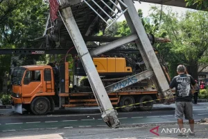 Pembangunan Kembali JPO Tendean Belum Dapat Dipastikan, Apa Penyebabnya?