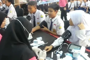 Pemerintah Fasilitasi 8,8 Juta Siswa Cek Kesehatan Gratis di Puskesmas, Program CKG Sekolah
