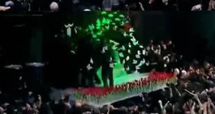 Pemerintah Iran Perlihatkan Peti Jenazah Ayatollah Ali Khamenei: Simbol Kekuasaan
