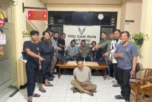Pengendara Ninja yang Pukul Pemotor di Jagakarsa Ditangkap, Ini Tampangnya