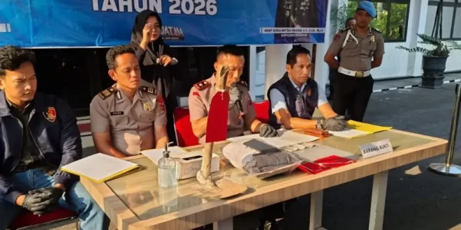 Perempuan Muda Diduga jadi Otak Pembunuh Ayah Angkat Perempuan Muda Ini Ditangkap usai Kabur Bersama Teman Dekatnya