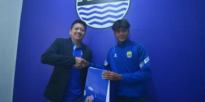Persib Bandung Promosikan Rafi Rasyiq ke Tim Senior: Momen Bersejarah di Olahraga Indonesia