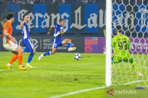 Persib Bandung Siap Menghadapi Piala Presiden 2026, Adam Alis Tegaskan Keberanian Tim